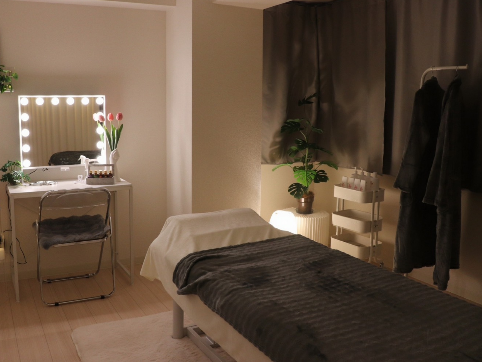 ヘッドミントVIP伏見シエル店